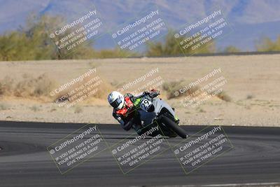 media/Dec-04-2022-CVMA (Sun) [[e38ca9e4fc]]/Race 9 Supersport Middleweight Shootout/